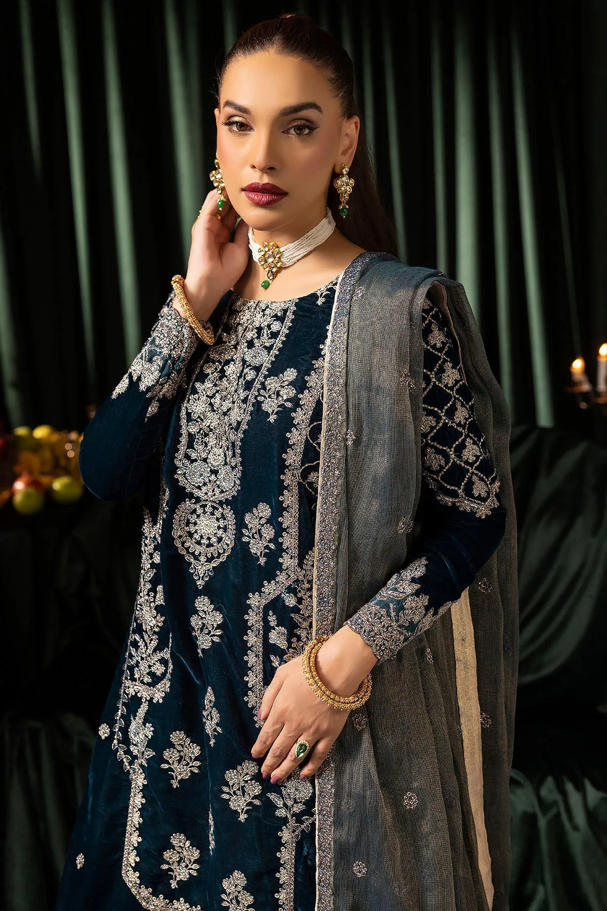 5093-DANEEN EMBROIDERED VELVET UNSTITCHED
