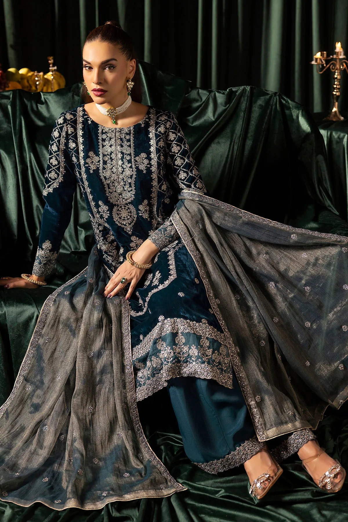 5093-DANEEN EMBROIDERED VELVET UNSTITCHED