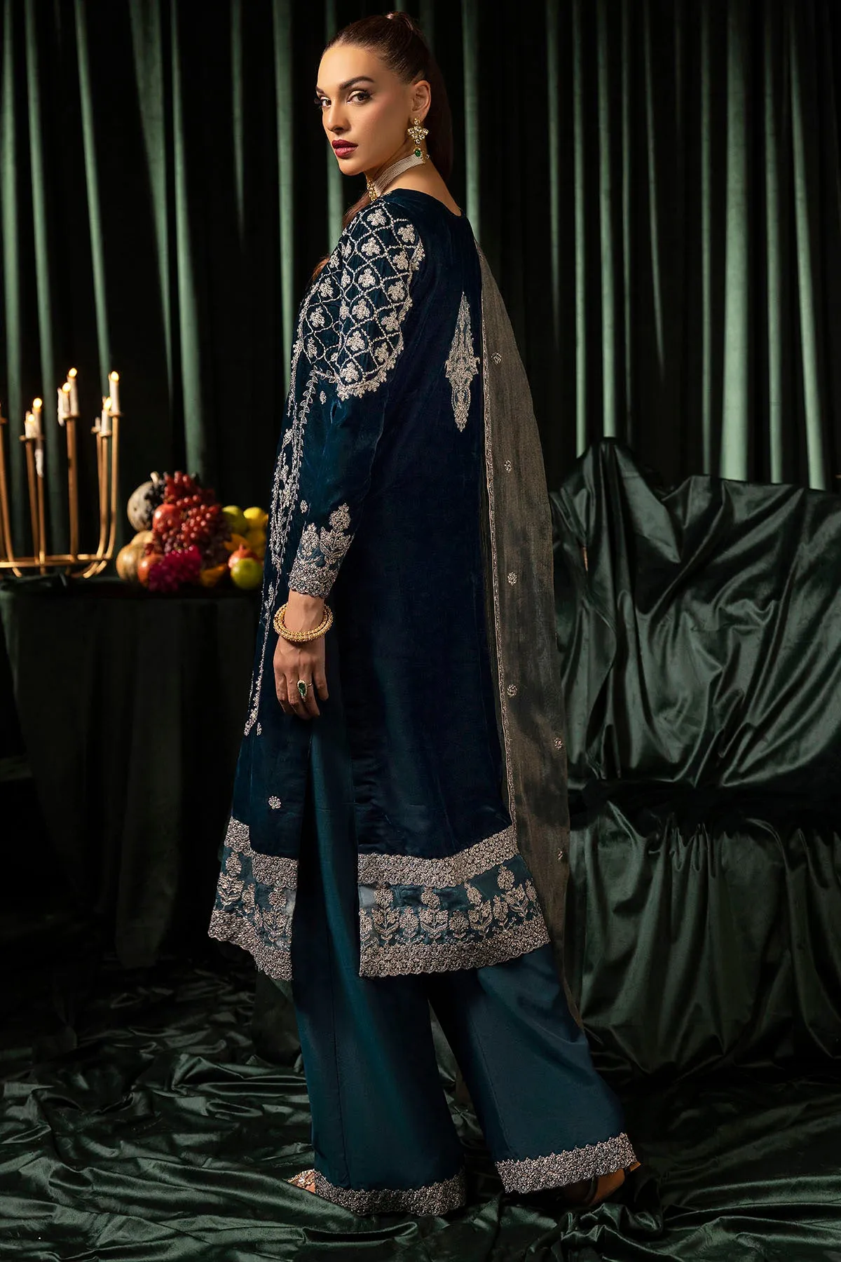 5093-DANEEN EMBROIDERED VELVET UNSTITCHED