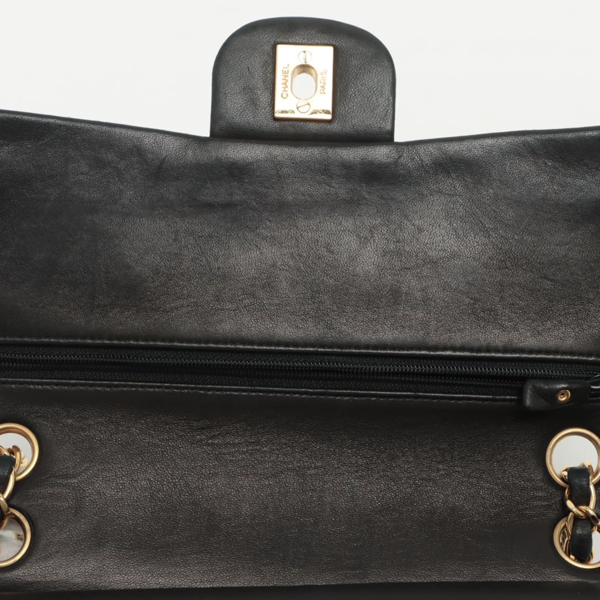 Chanel Black Leather Timeless shoulder bag